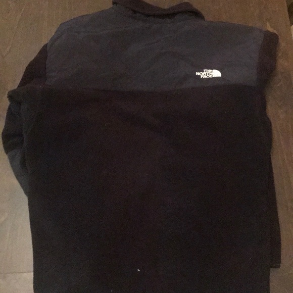 The north face cold weather jacket - Picture 2 of 2